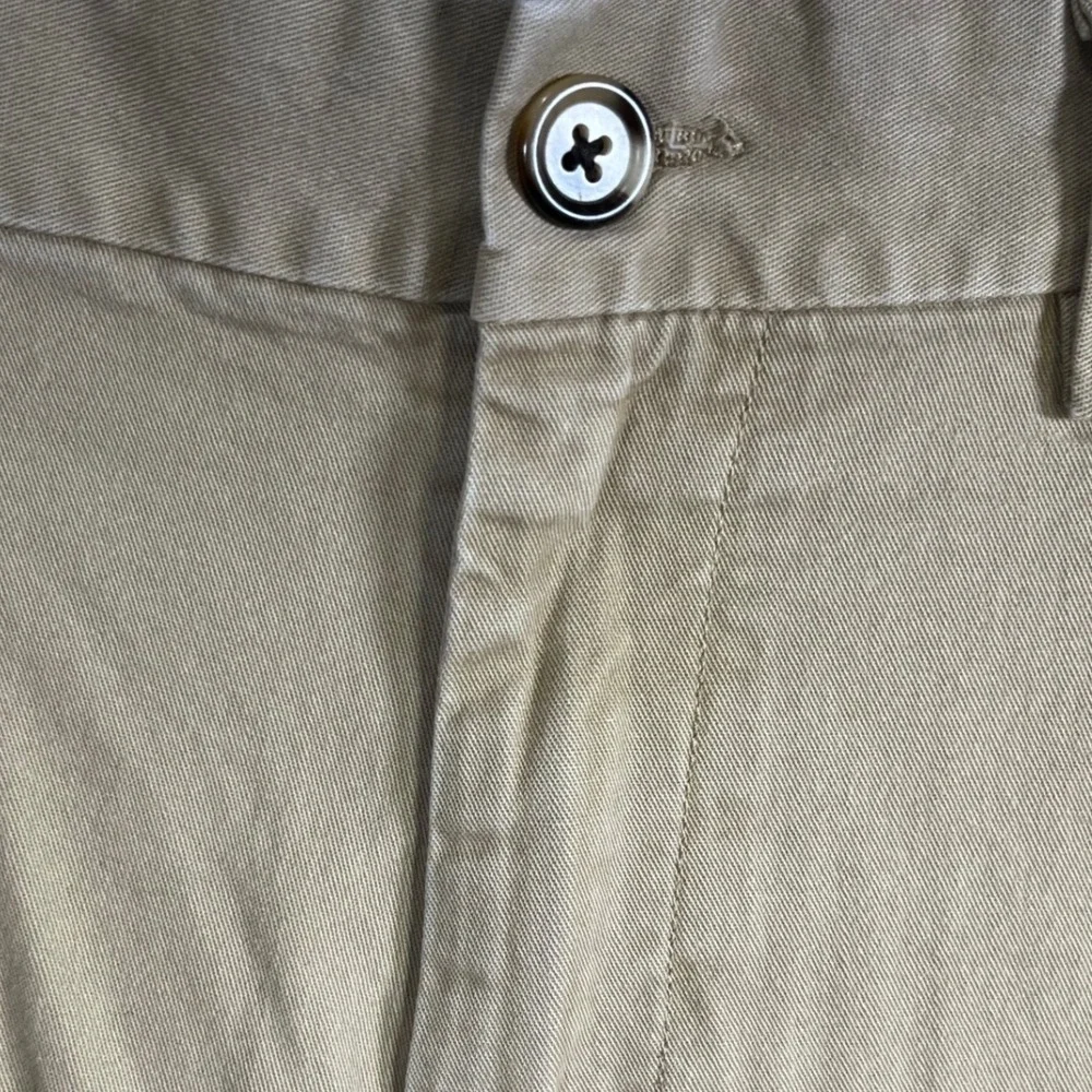 Old Navy Ultimate Slim Built-In Flex‎ Shorts Mens 36 Basswood Brown